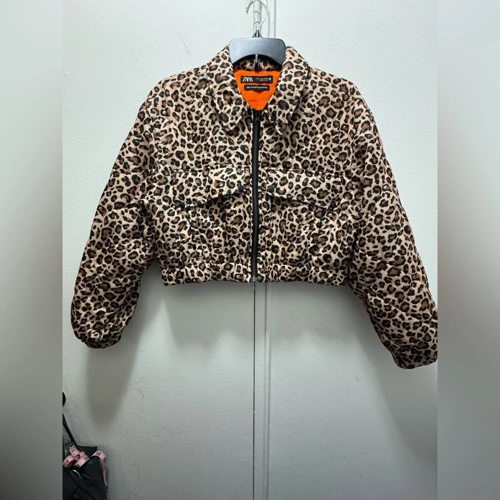 Zara Leopard Print Cropped Puffer Medium - Picture 3 of 5